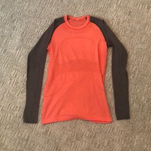 Lululemon long sleeve shirt